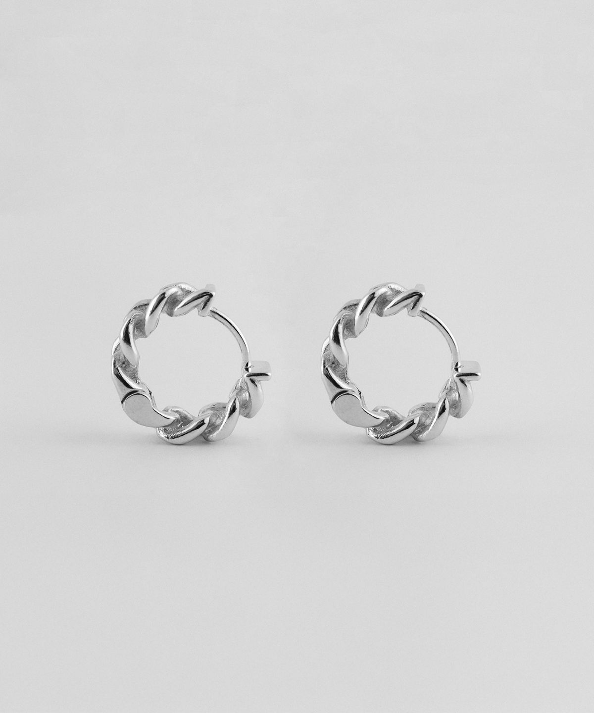 쿼르코어(QUARQOR) #7711 silver92.5 EARRING