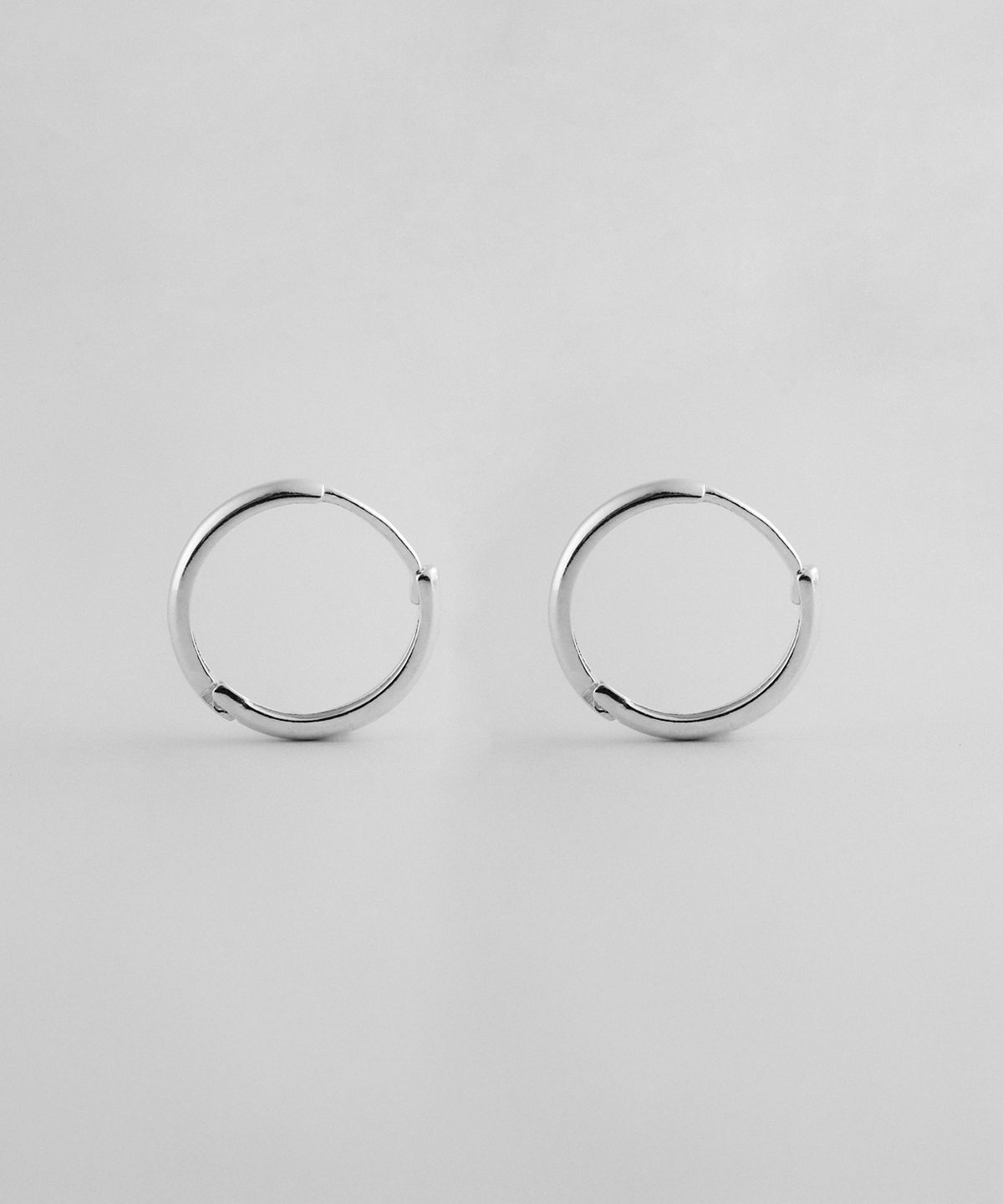 쿼르코어(QUARQOR) #7702 silver92.5 EARRING