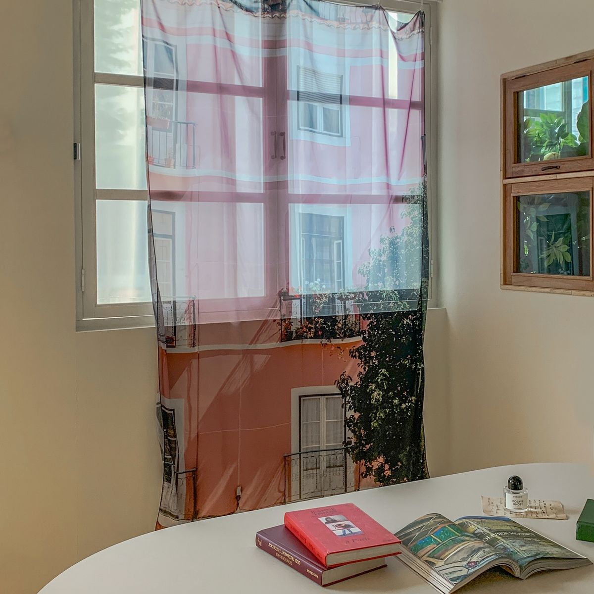 멜팅스튜디오(MELTING STUDIO) 느긋한 오후의 기록 인테리어 패브릭 쉬폰 포스터  / 61번 Record of Lisbon Portugal #2(142-225cm)