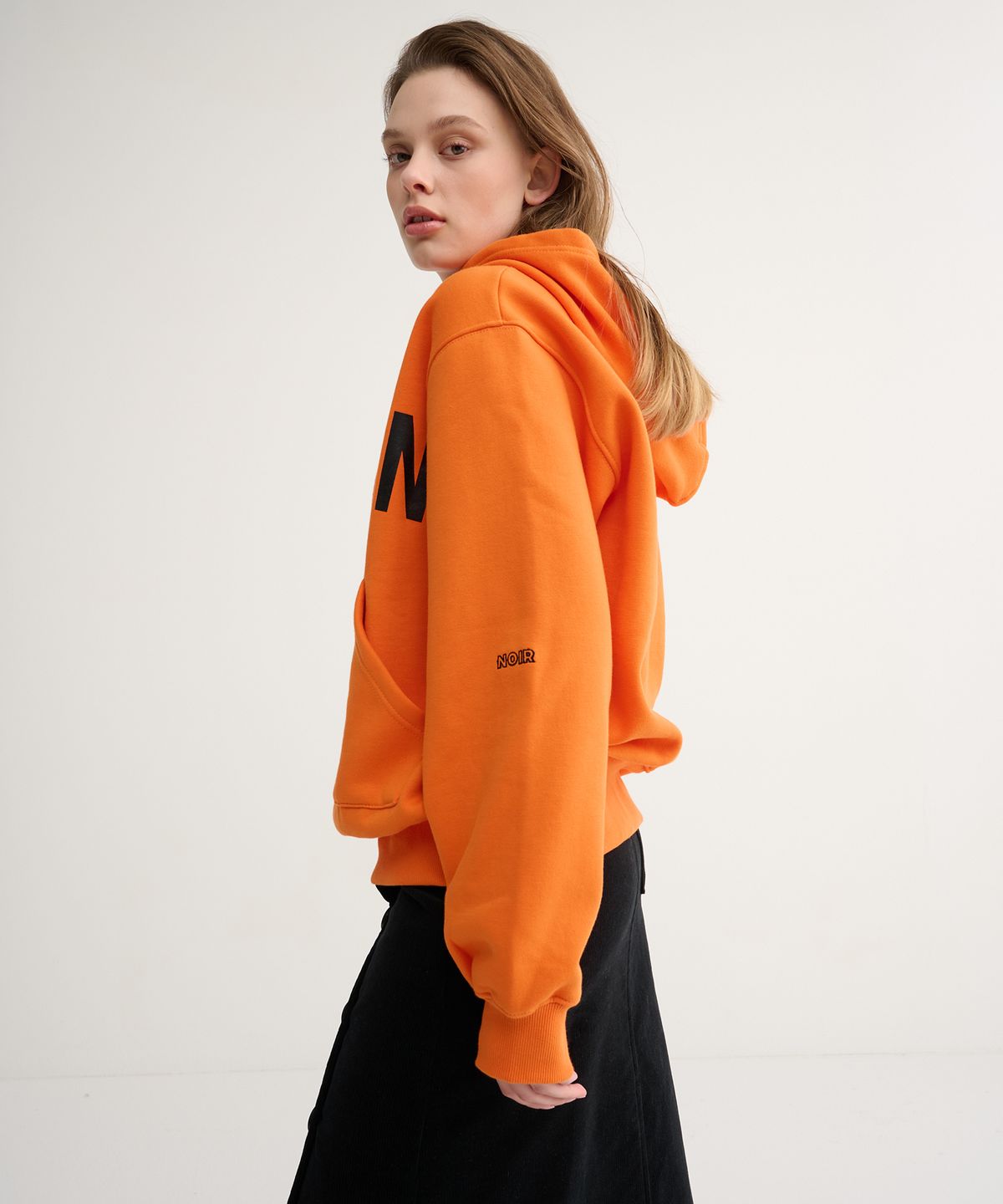 느와(NOIR) State Hoodie