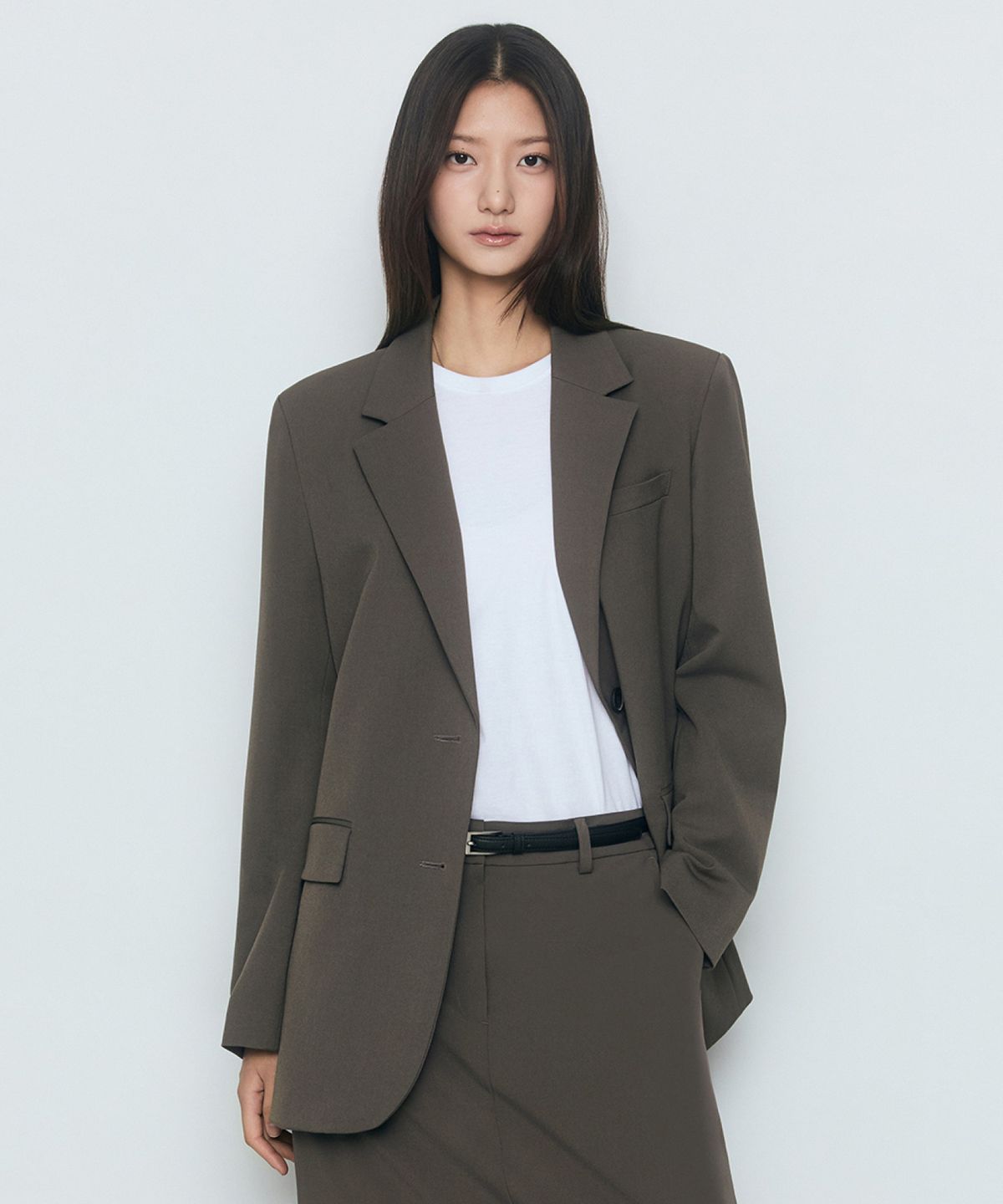 무신사 스탠다드 우먼(MUSINSA STANDARD WOMAN) 우먼즈 오버사이즈 블레이저 [카키 브라운]