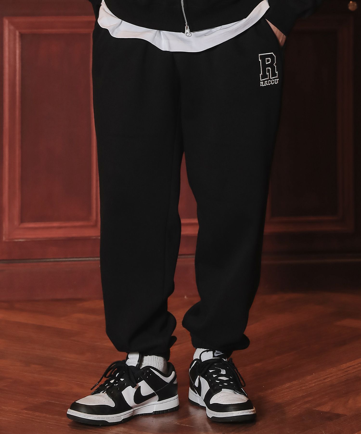 MUSINSA公式 | TAKEASY DOUBLE PIQUE R RACCU JOGGER PANTS (BLACK)