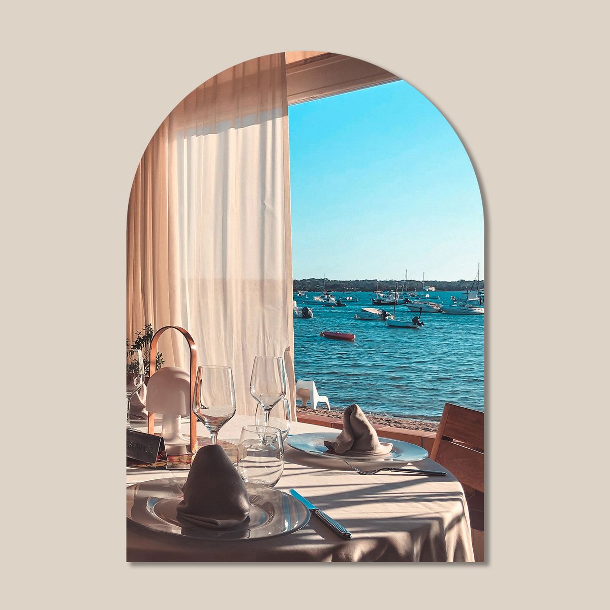 멜팅스튜디오(MELTING STUDIO) 마이 리틀 윈도우 접착 아치 인테리어 포스터  / 62번 Breakfast of Sea