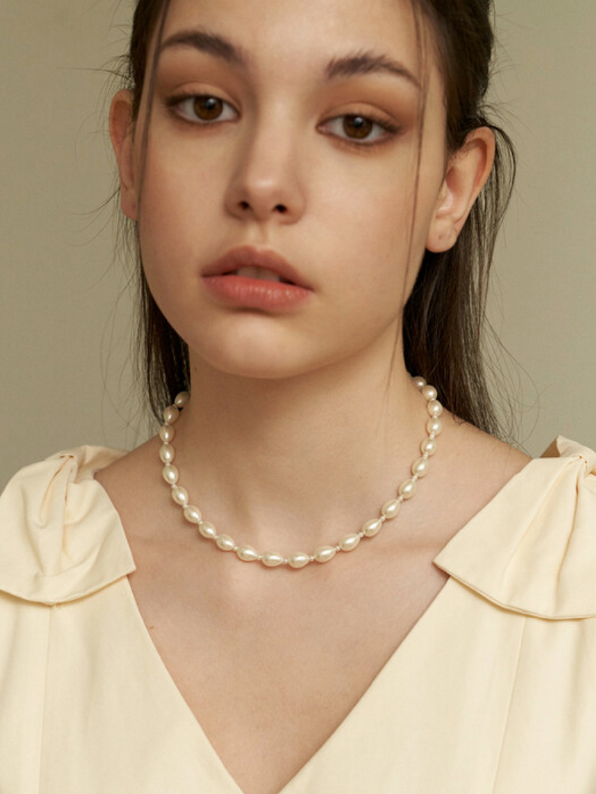 카인더베이비(KINDABABY) middle glass pearl necklace