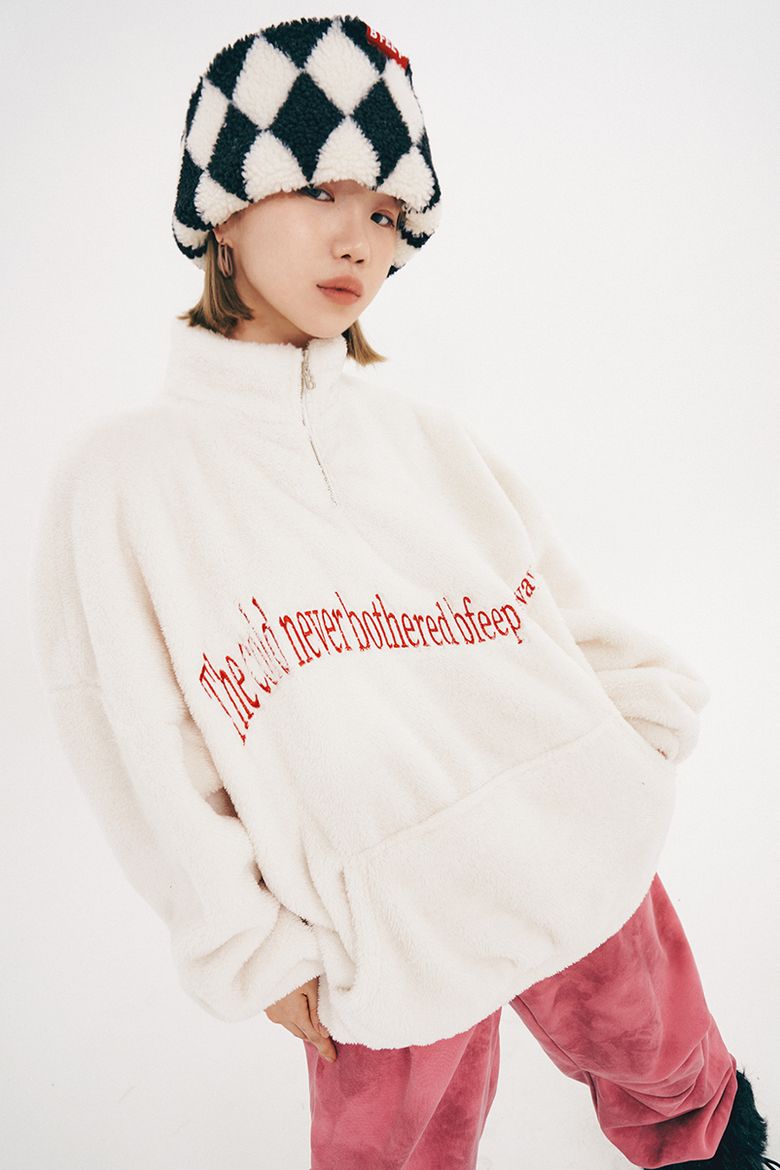 wavy fur half zipup (unisex)  _white