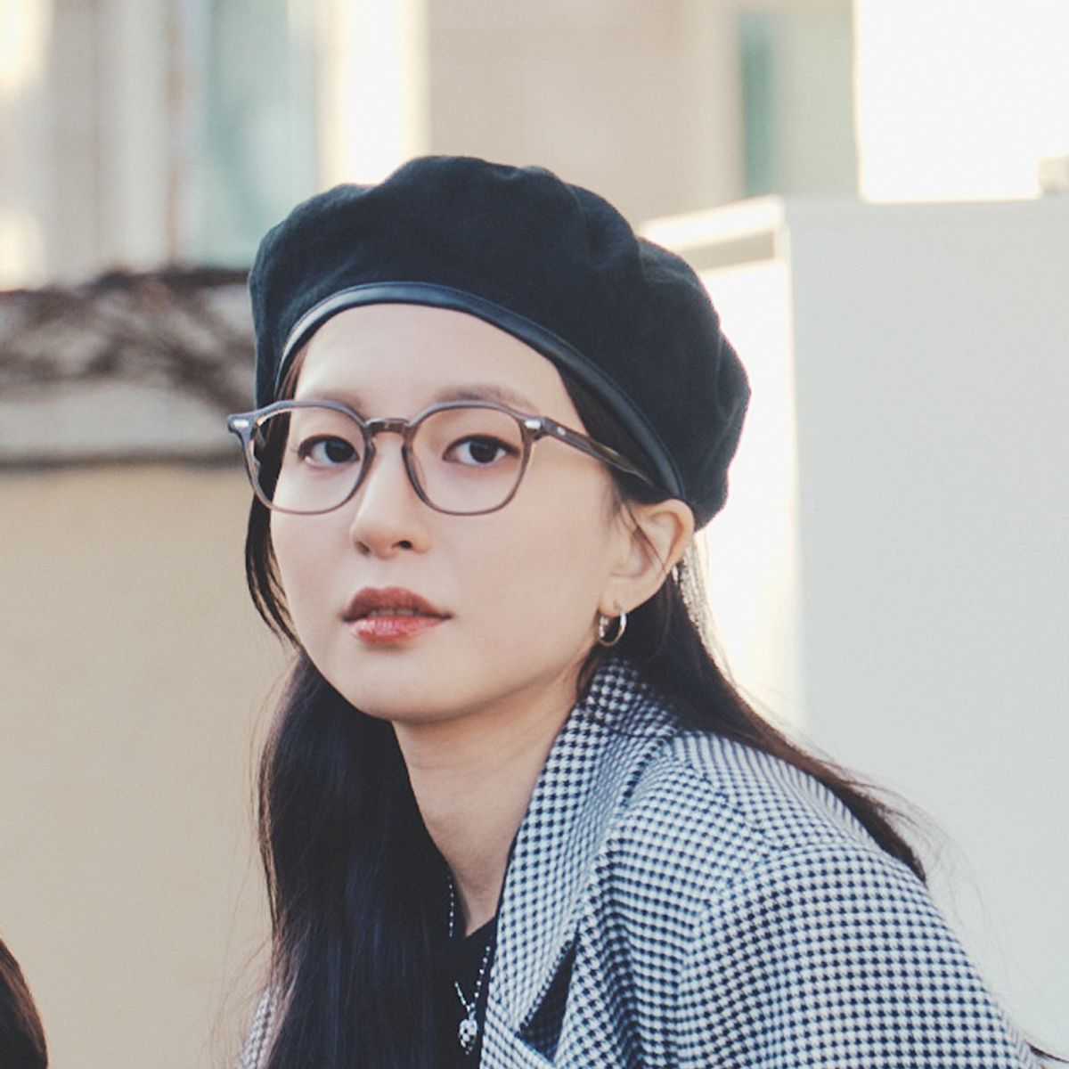 알로아이웨어(ALO EYEWEAR) [ALOXROUNZ] 오버사이즈 프렌치 스퀘어 ARA7105 C2 투명 브라운