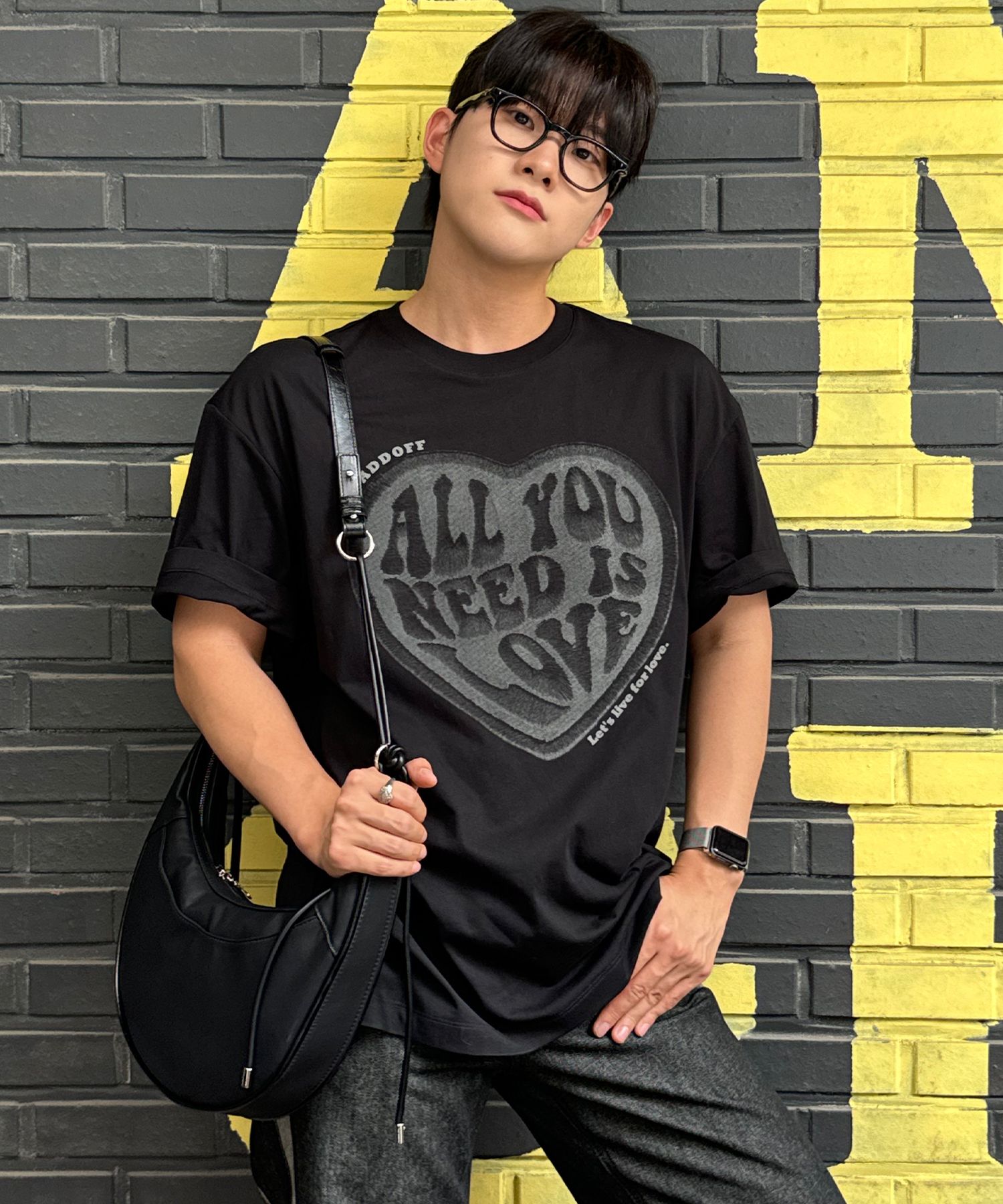 MUSINSA | ADDOFF NEED LOVE T-SHIRT BLACK