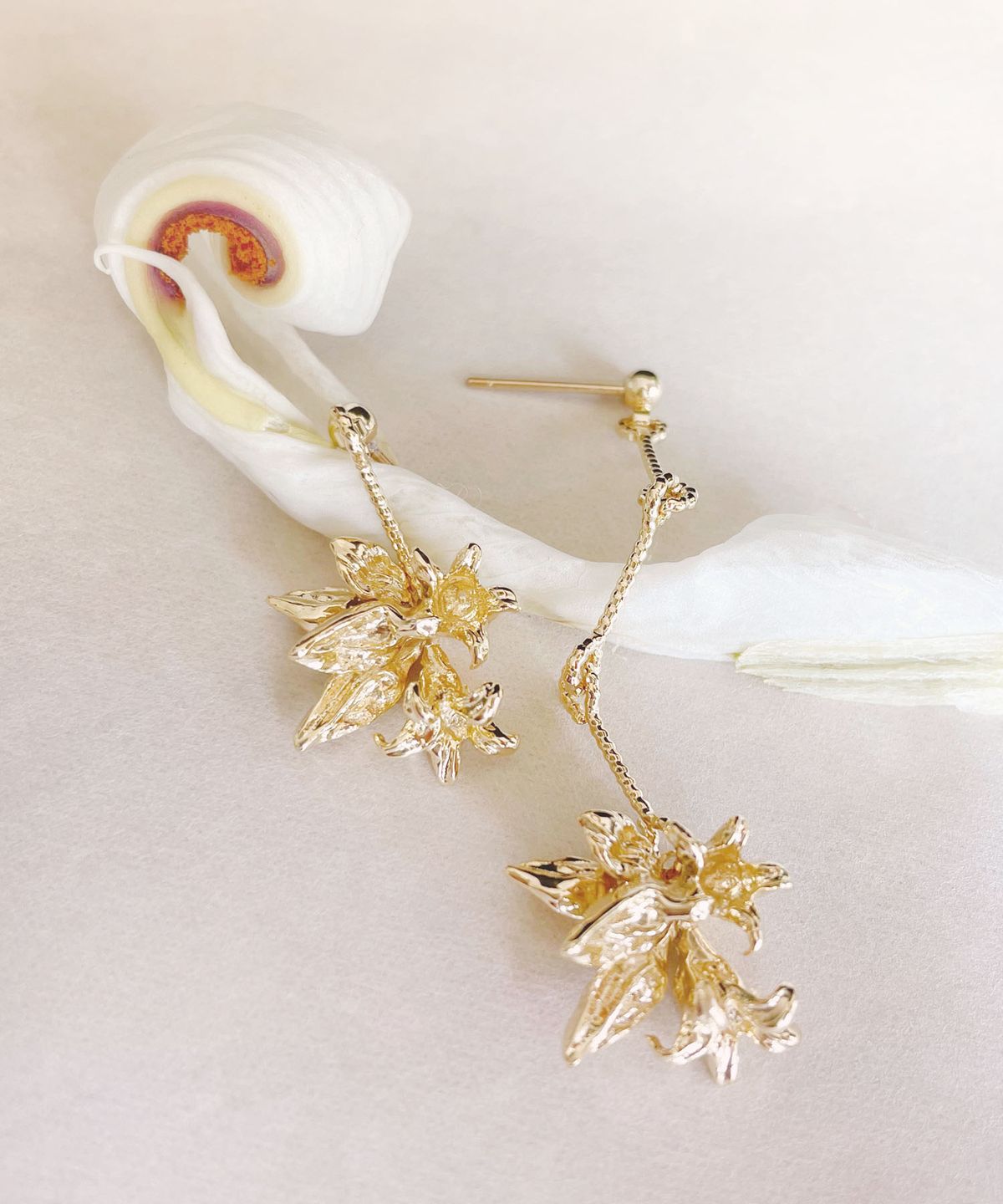 펄시(PERSY) LILY IN BOUQUET EARRING