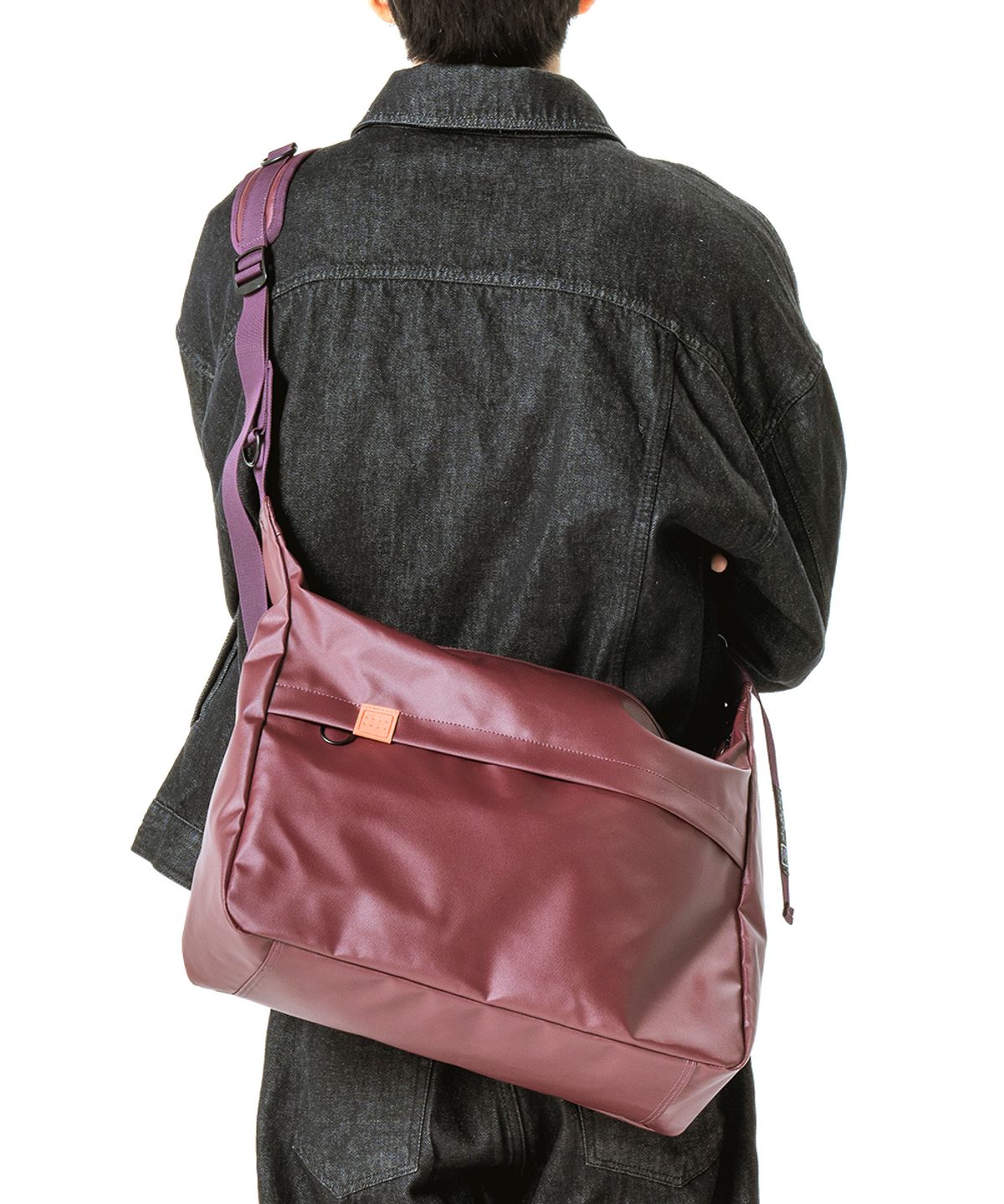 에이지 그레이(AGED GRAY) DAILYMESSENGER(WN)
