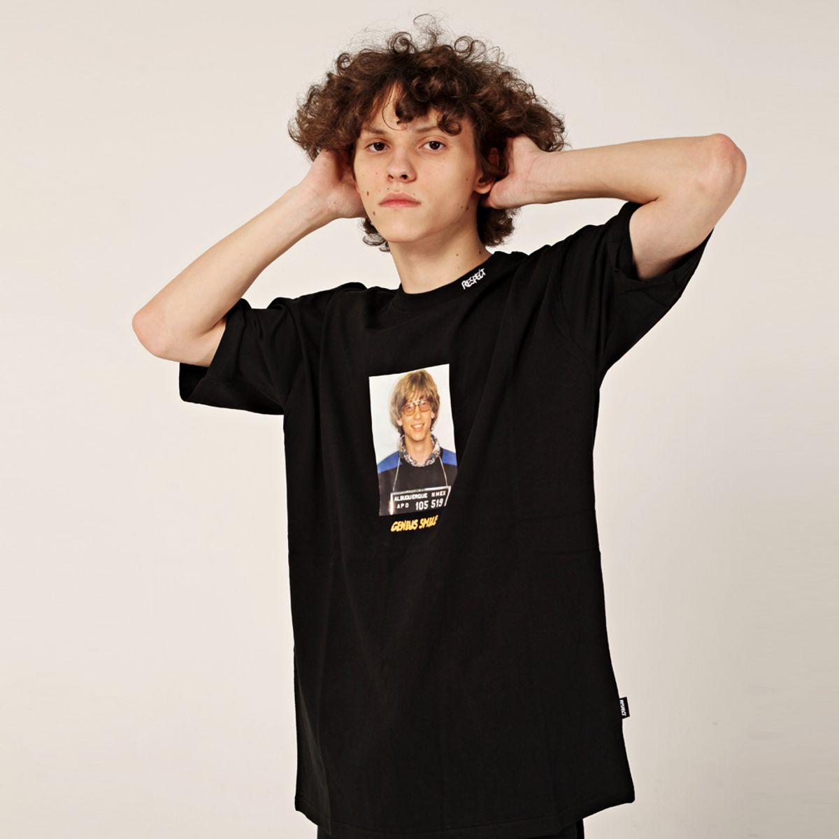 리스펙트(RESPECT) smile tee (Black)