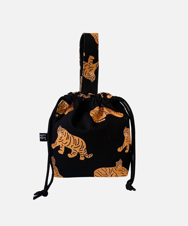 22 tiger string bag