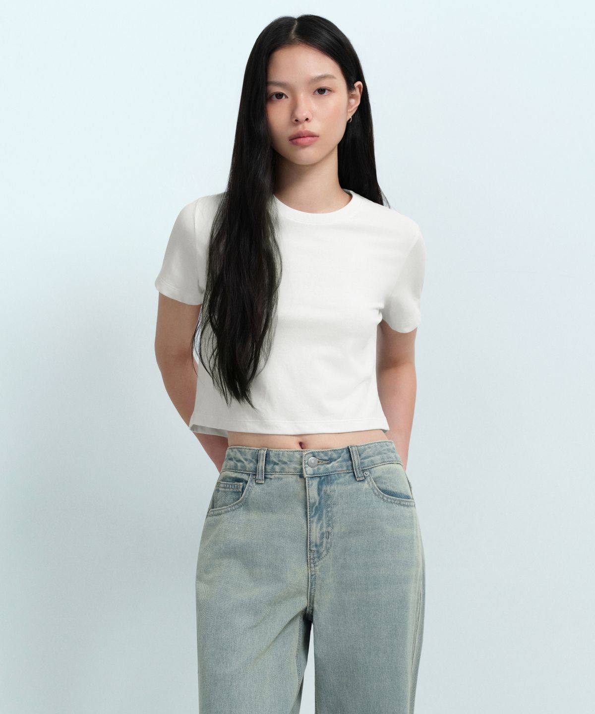 무신사 스탠다드 우먼(MUSINSA STANDARD WOMAN) [쿨탠다드] 우먼즈 크루 넥 크롭 티셔츠 [크림]