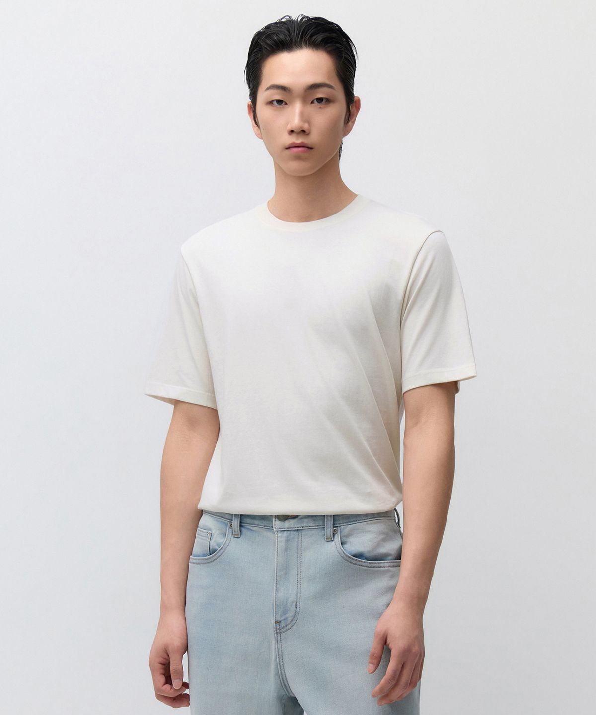 무신사 스탠다드(MUSINSA STANDARD) [쿨탠다드] 베이식 크루 넥 티셔츠 [크림]