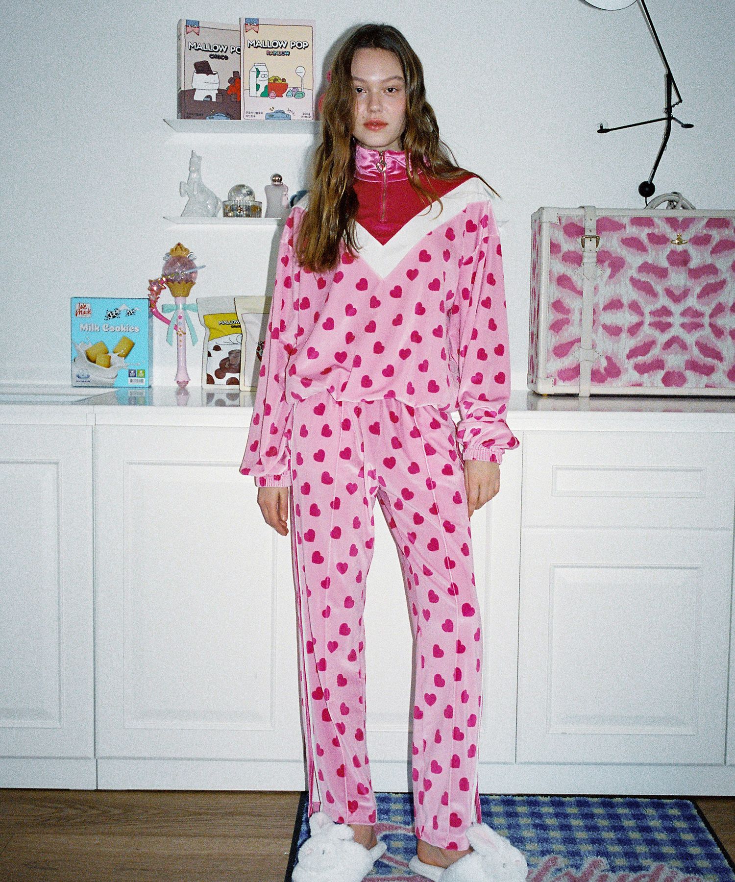 MUSINSA | CLUT STUDIO 0 3 Heart Velvet Lining Pants - Pink