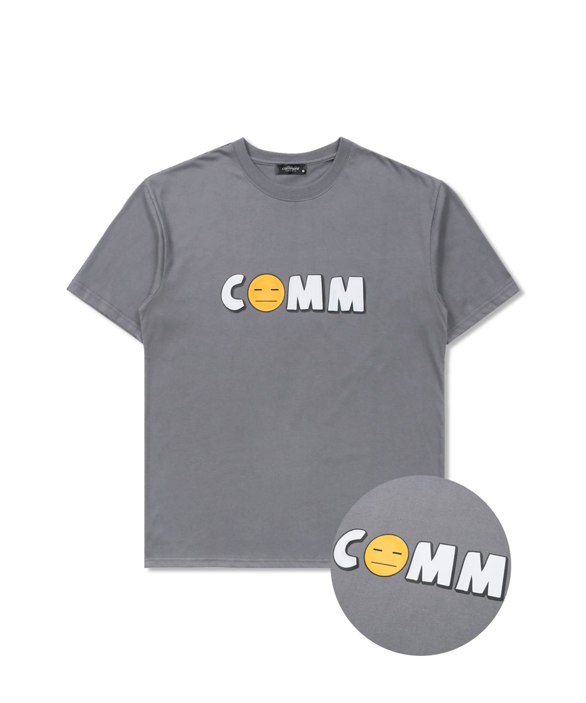 커먼즈(COMMONZ) COMM 스마일 티셔츠_챠콜
