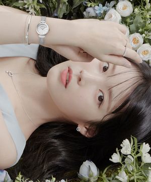 [아이유 PICK] J e te 귀걸이 (JJJTEQ2BS002SW000)