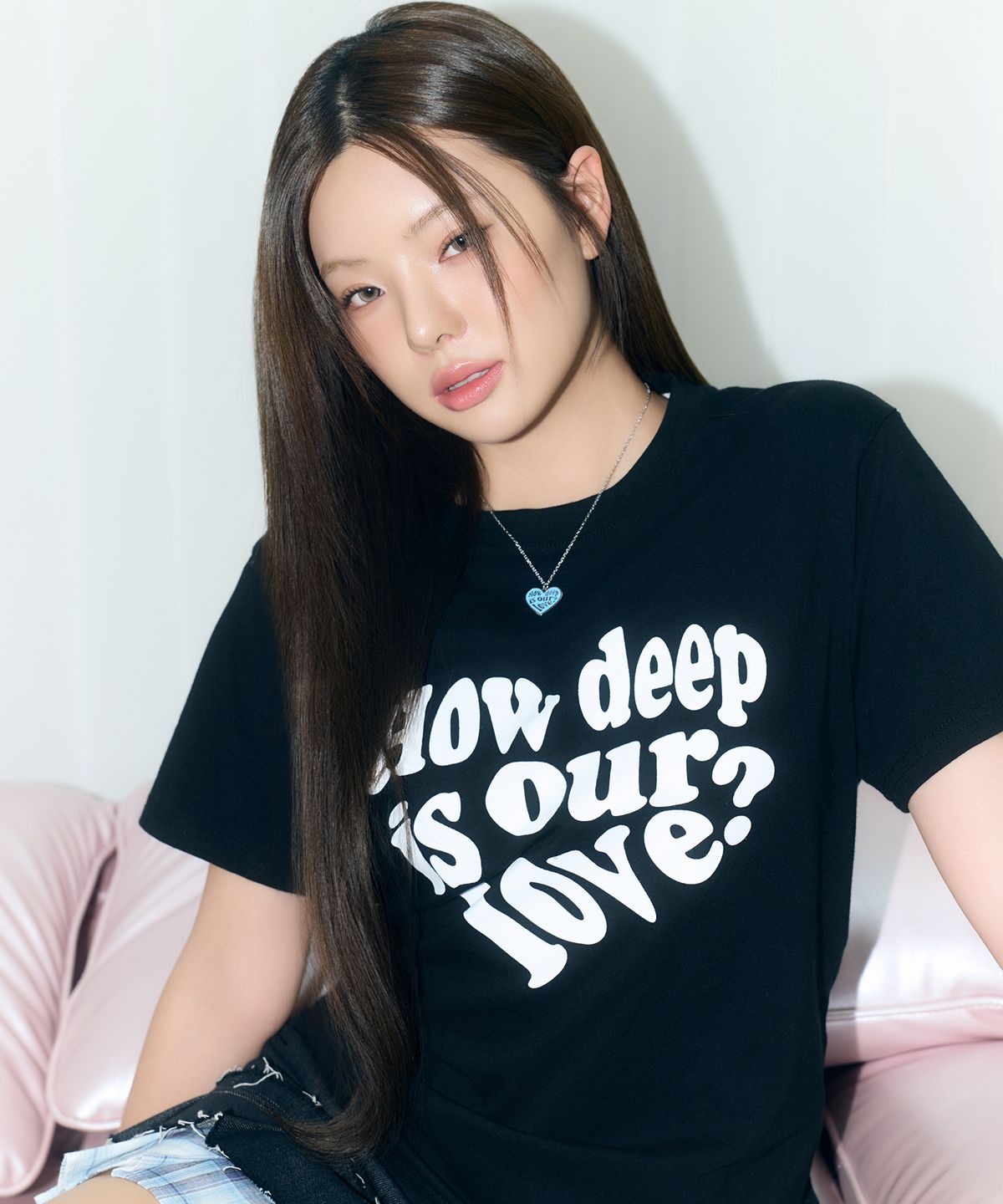 러브이즈트루(LUVISTRUE) CL LUV TEE(BLACK)