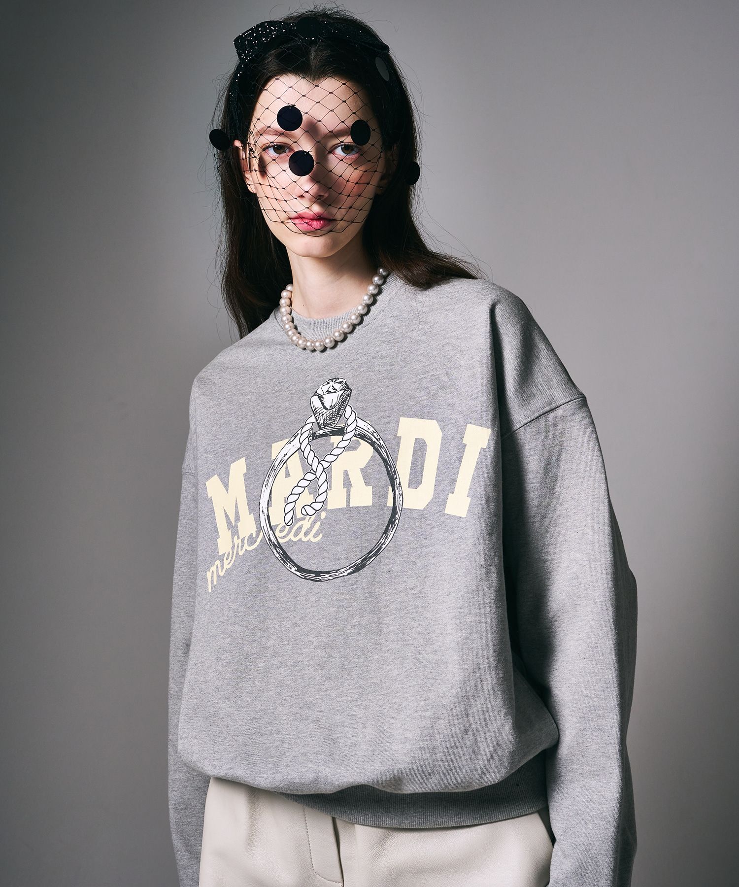 新品☆マルディメクルディ SWEATSHIRT RING WITH ROCKロゴ MUSINSA | MARDI MERCREDI SWEATSHIRT RING WITH ROCK_GREY