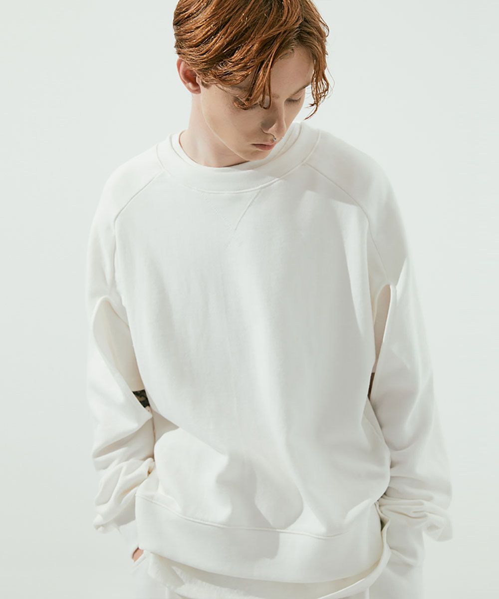 ☆送料・関税込☆NOIRER★CUT OUT LAYERED SWEATSHIRT★ MUSINSA | NOIRER Cut Out Layered Sweatshirt (Ivory)