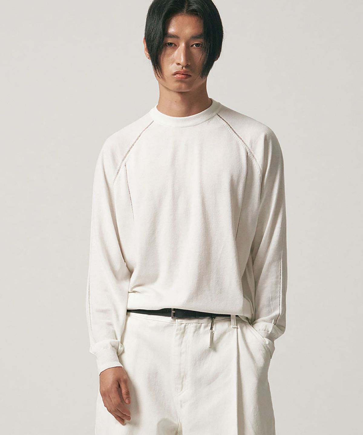 노이어(NOIRER) 메리노울 슬릿 니트 (화이트)