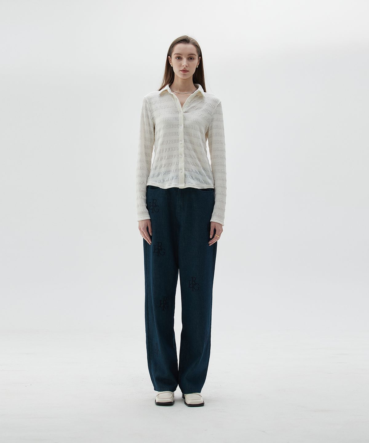라티젠(LARTIGENT) LY LRTG LOGO PANTS(BLUE)