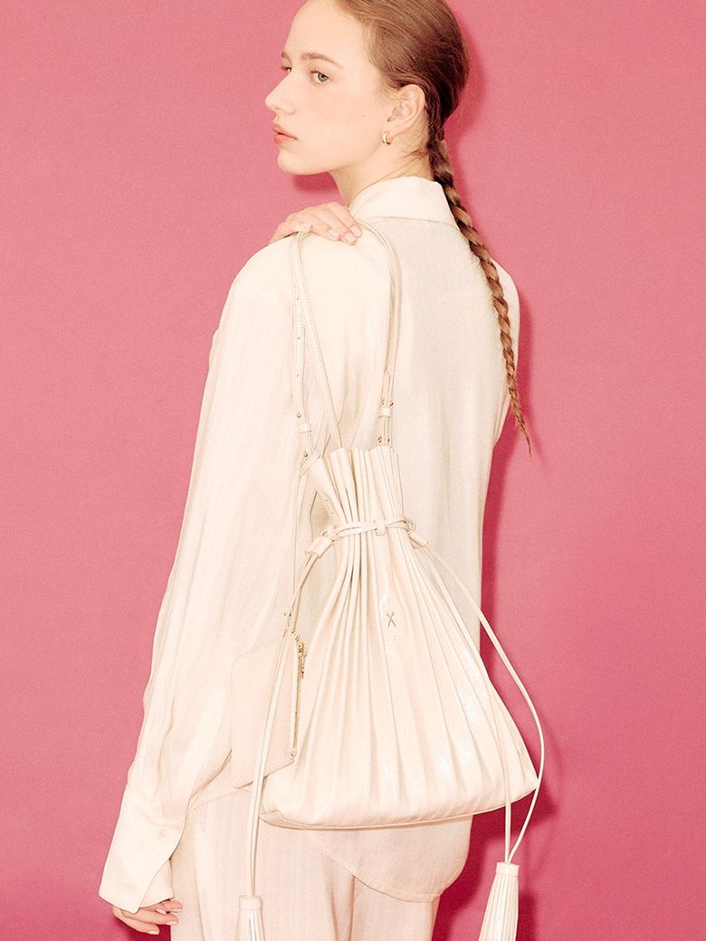 Lucky Pleats Shopper Crinkled Tapioca