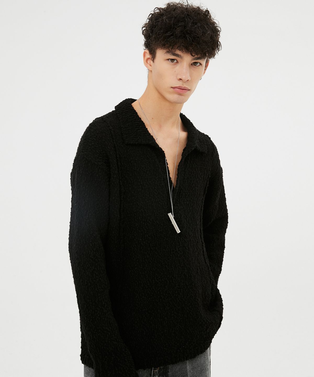 문선(MOONSUN) UNISEX Roen Pin Tuck Loosfit Collar Knit [Black]