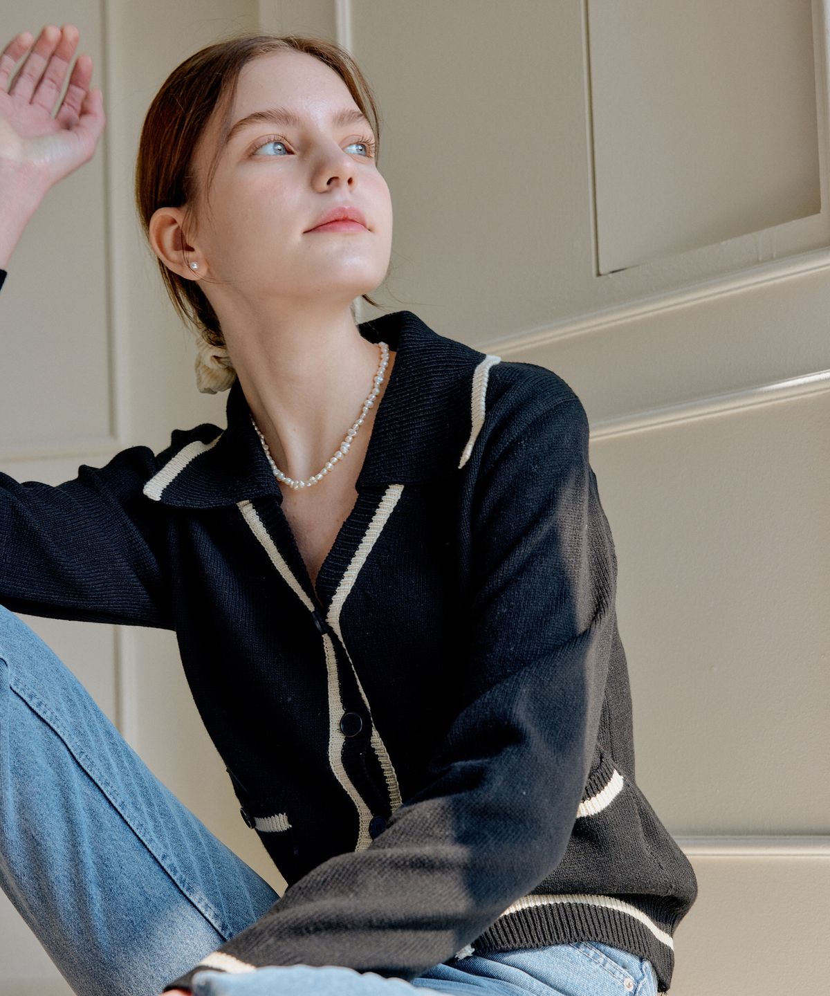 엽페(YUPPE) COLLAR POINT CARDIGAN_BLACK