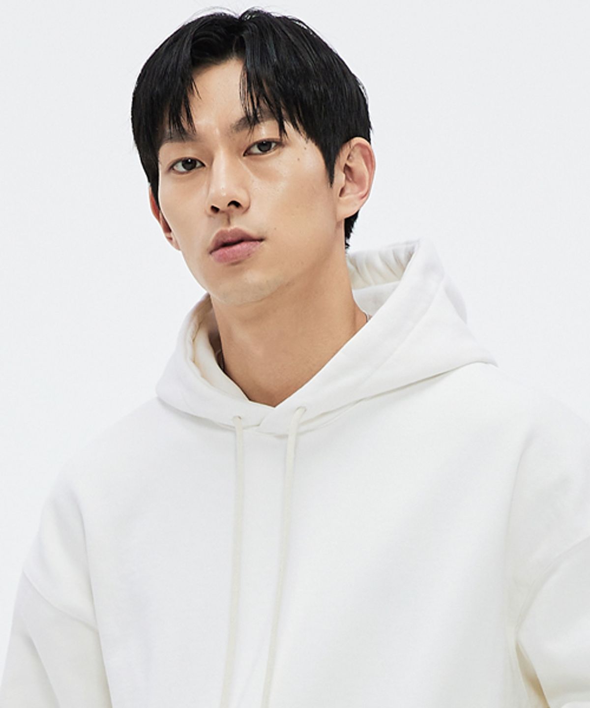소버먼트(SOVERMENT) 980G 피그먼트 컷 후드-내추럴 아이보리-