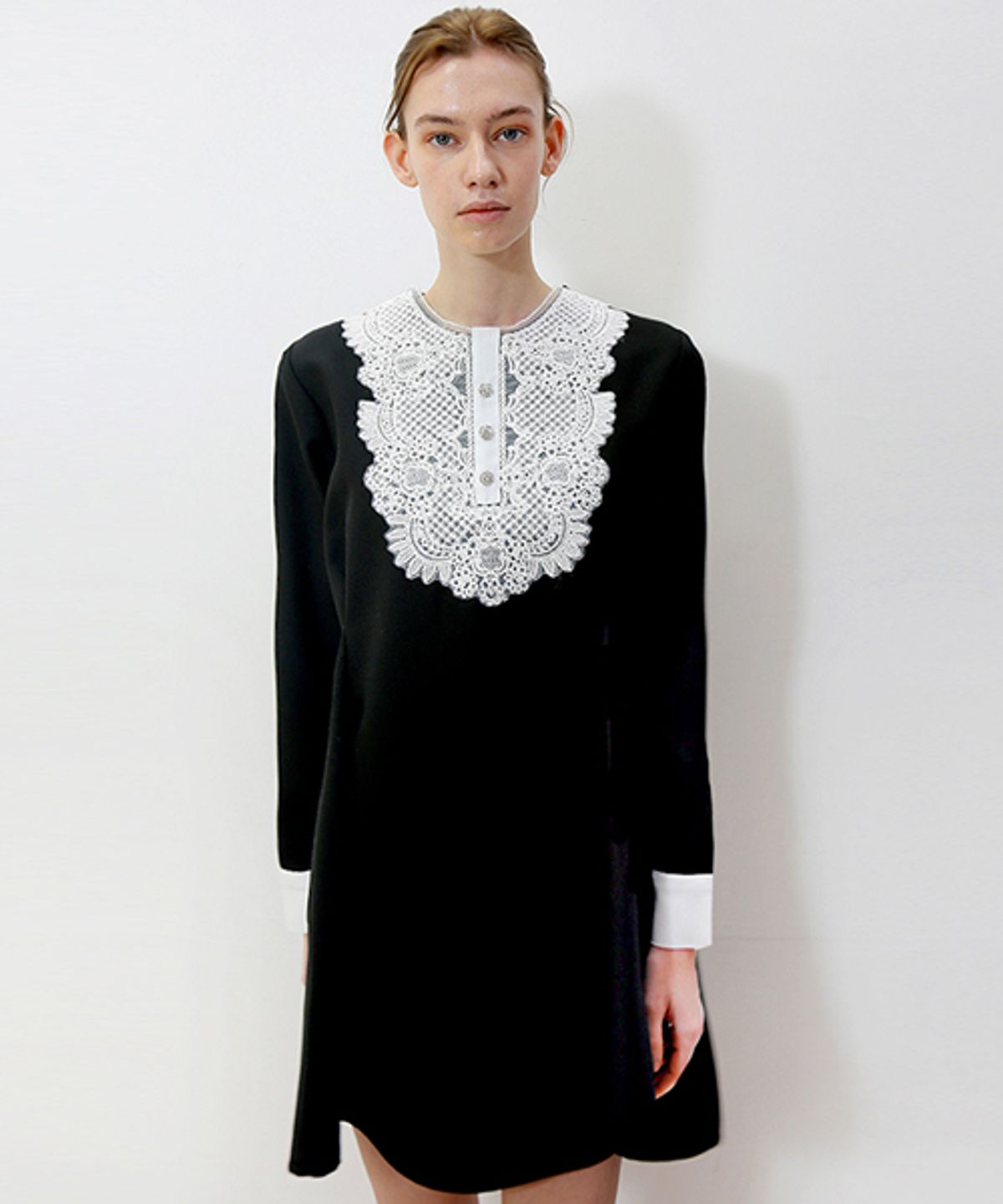 데미지니모닉(DAMAGE MNEMONIC) 레이스 턱 블랙 원피스_Lace Tuck Black OP