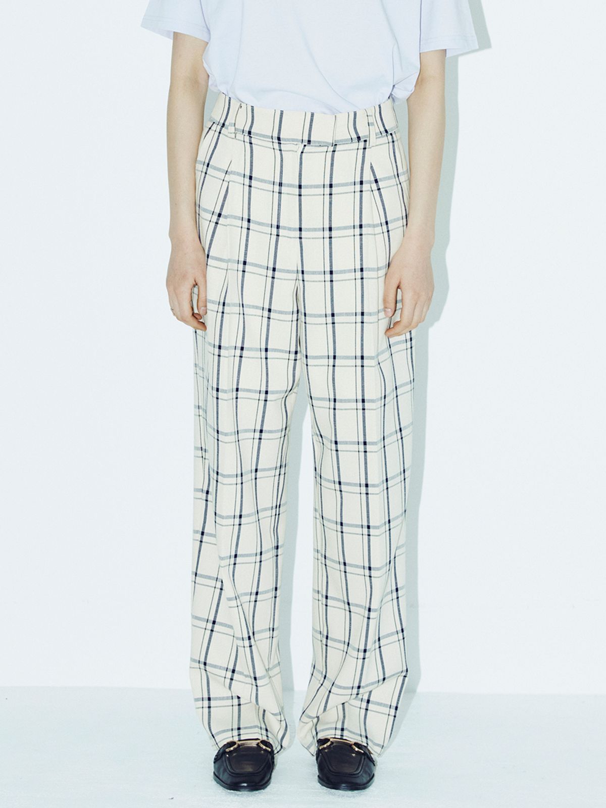 누브(NOUVE) Check Wide Trousers - Cream