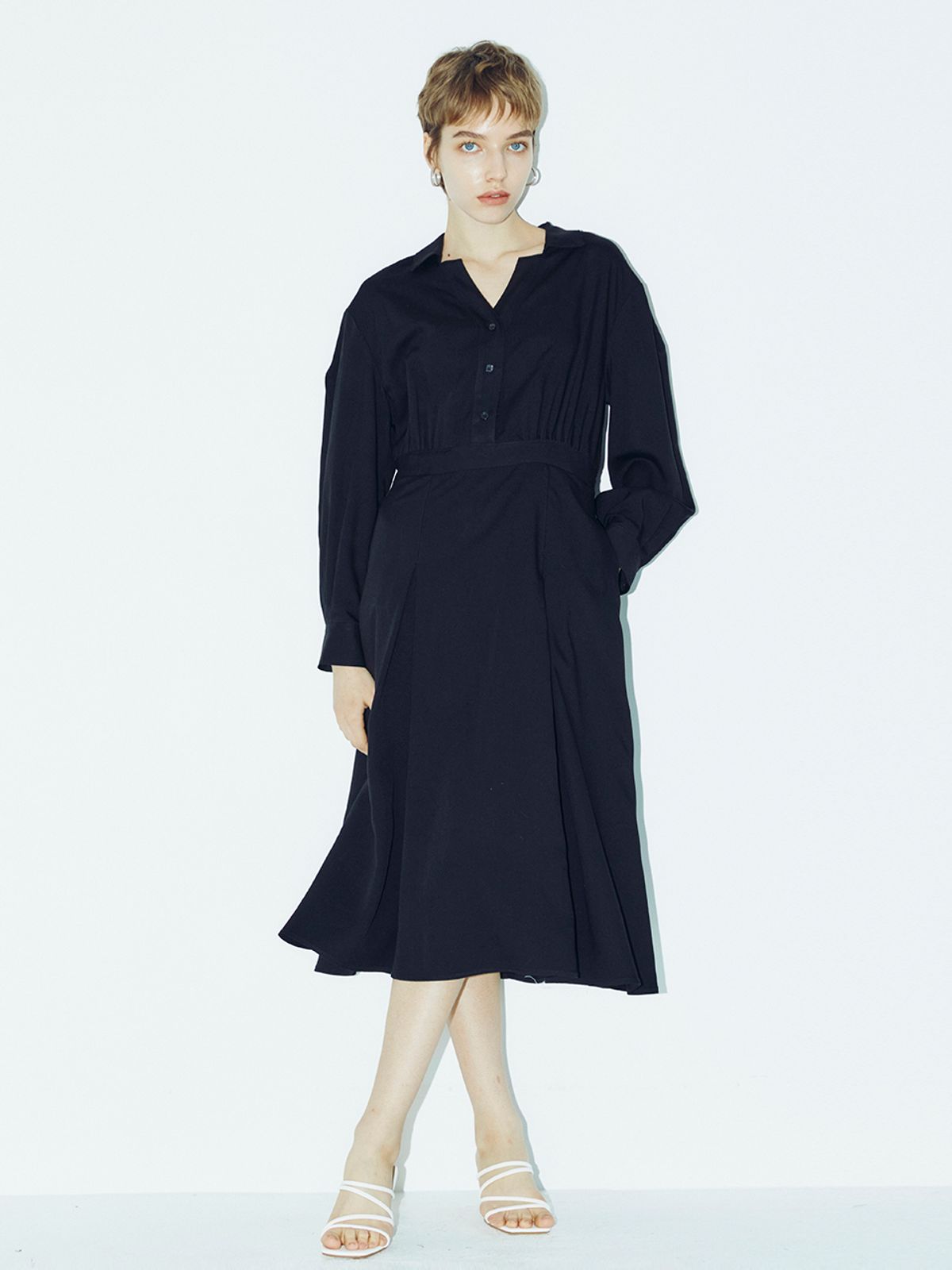 누브(NOUVE) V Neck Collar Button Dress - Black