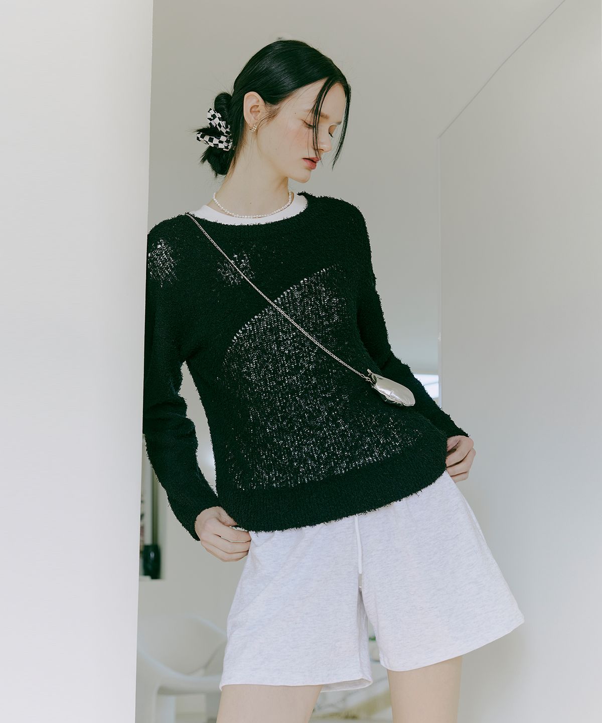 에트몽(ETMON) Tail Yarn Damage Knit Top  Black