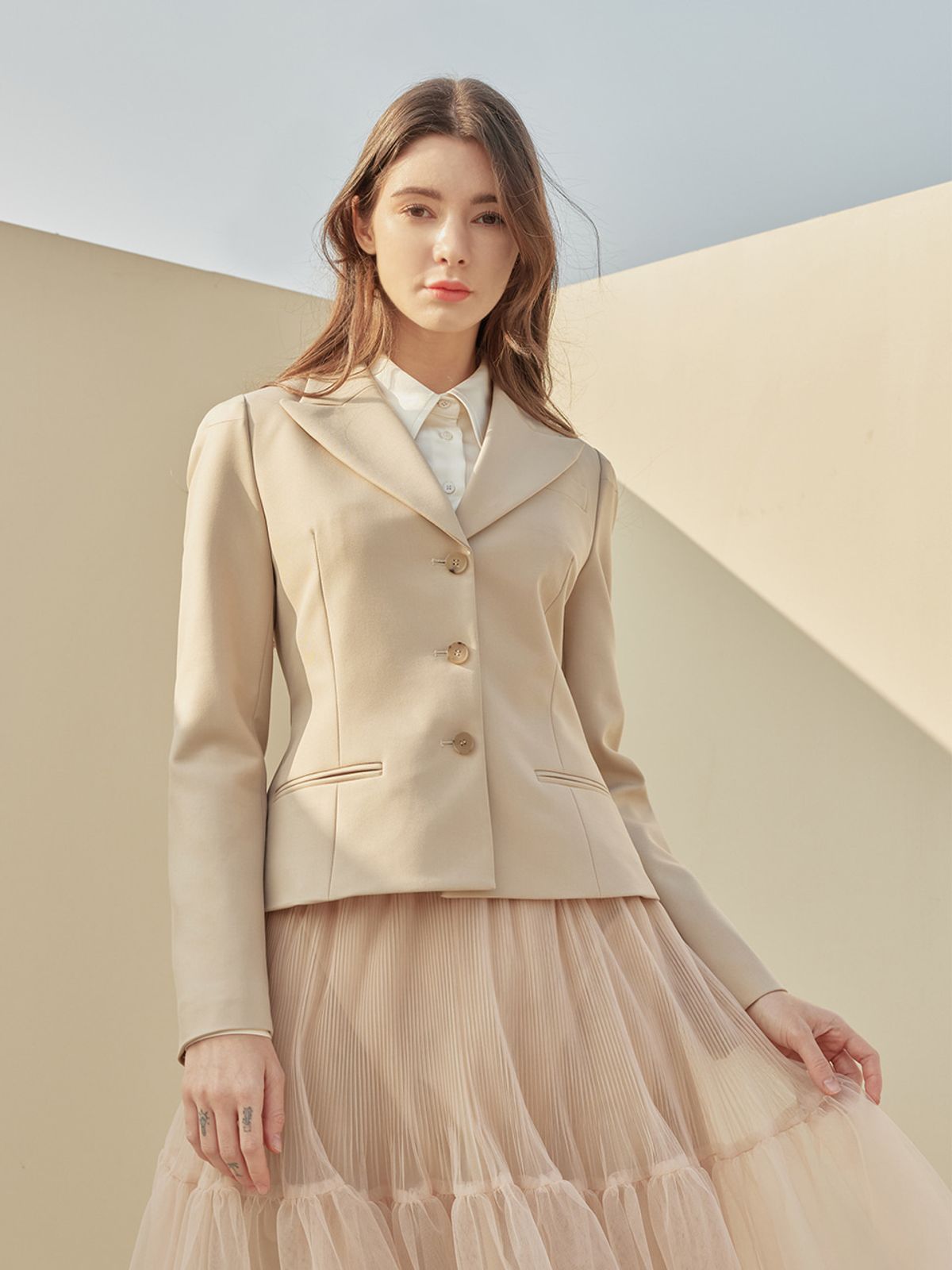 에이리프(A.RIFF) Emery line three button jacket_BEIGE