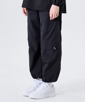 스퀘어자수 스트링 나일론 트랙팬츠 블랙