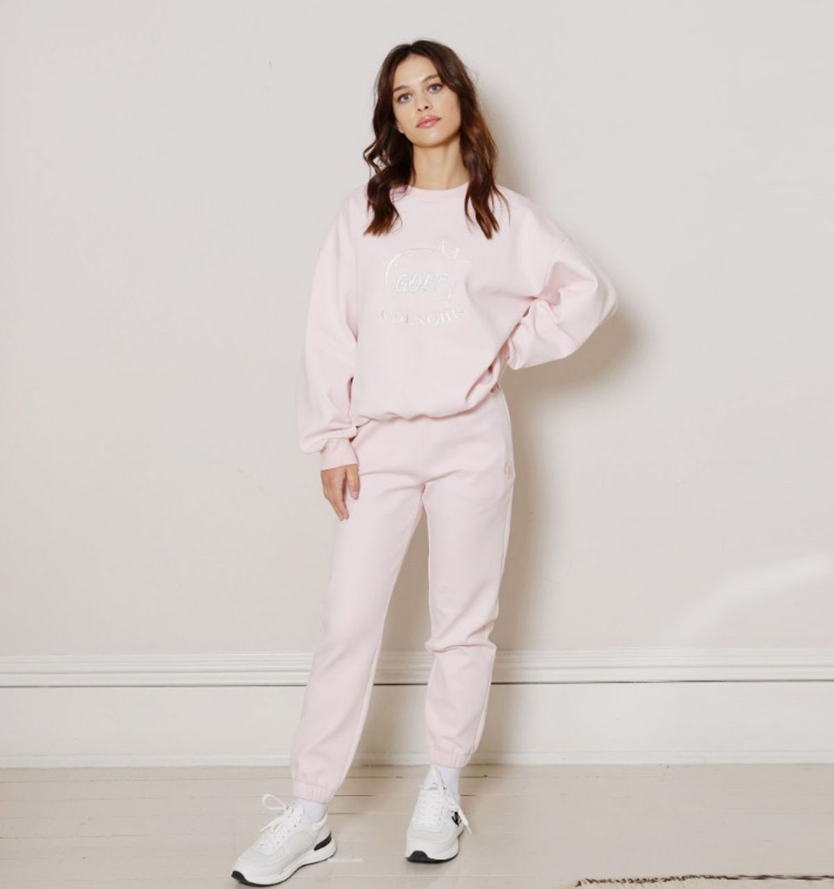 씨드느와(C DE NOIRS) WOMEN THE LOOSE-FIT SWEAT PANTS (PASTEL PINK)