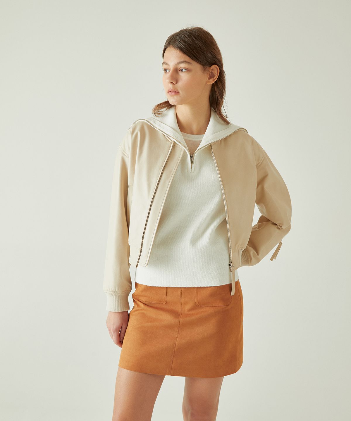 핀블랙(PINBLACK) REAL LAMBSKIN CROP BLOUSON JUMPER IVORY