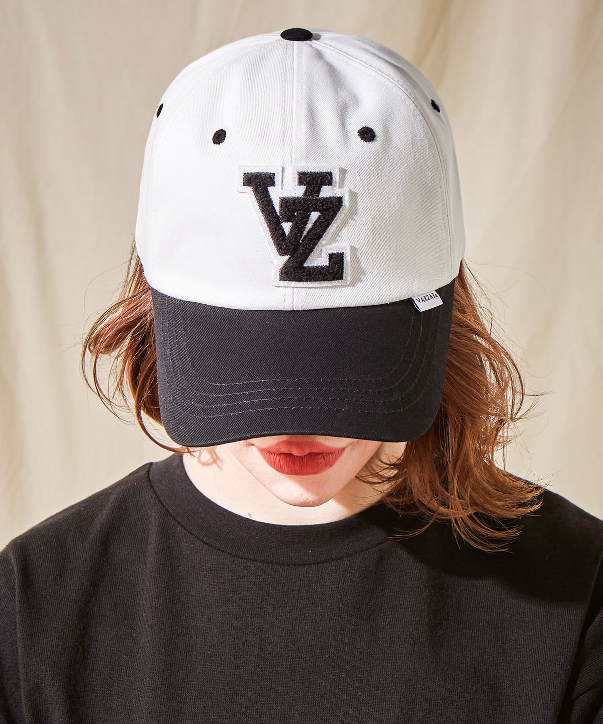 바잘(VARZAR) VZ 아플리케 투톤 오버핏 볼캡 블랙