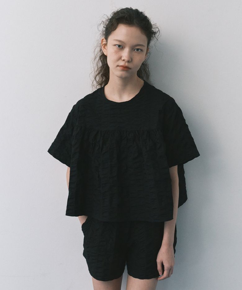 A LINE RIPPLE CROP SHIRTS
