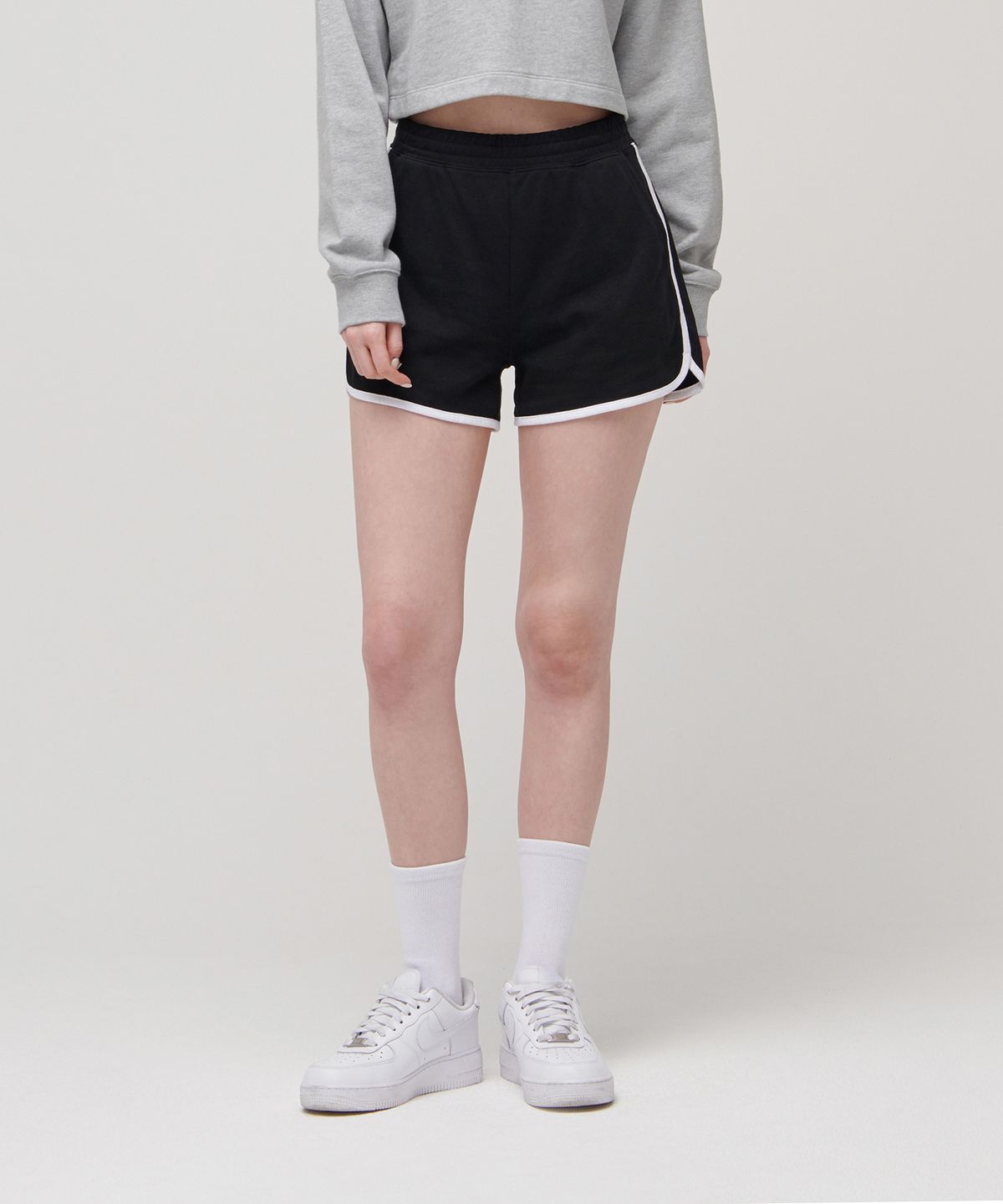 무신사 스탠다드 우먼(MUSINSA STANDARD WOMAN) 우먼즈 돌핀 쇼츠 [블랙]