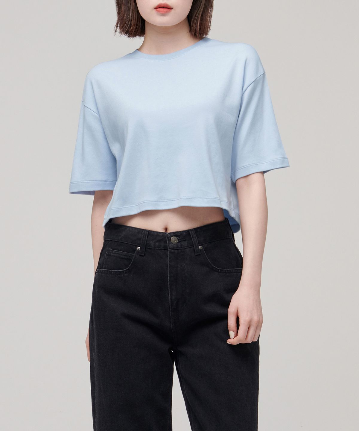 무신사 스탠다드 우먼(MUSINSA STANDARD WOMAN) 우먼즈 릴렉스 핏 크루 넥 크롭 티셔츠 [파스텔 블루]