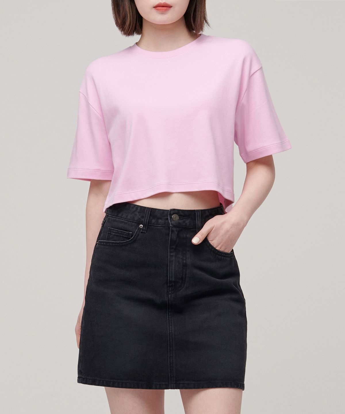 무신사 스탠다드 우먼(MUSINSA STANDARD WOMAN) 우먼즈 릴렉스 핏 크루 넥 크롭 티셔츠 [핑크]