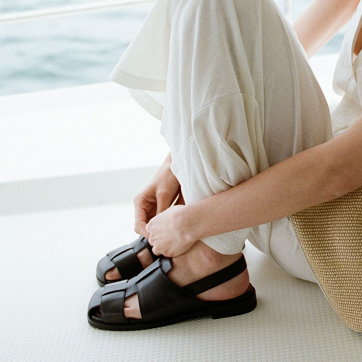 로서울(ROH SEOUL) Puzzle Sandals Black