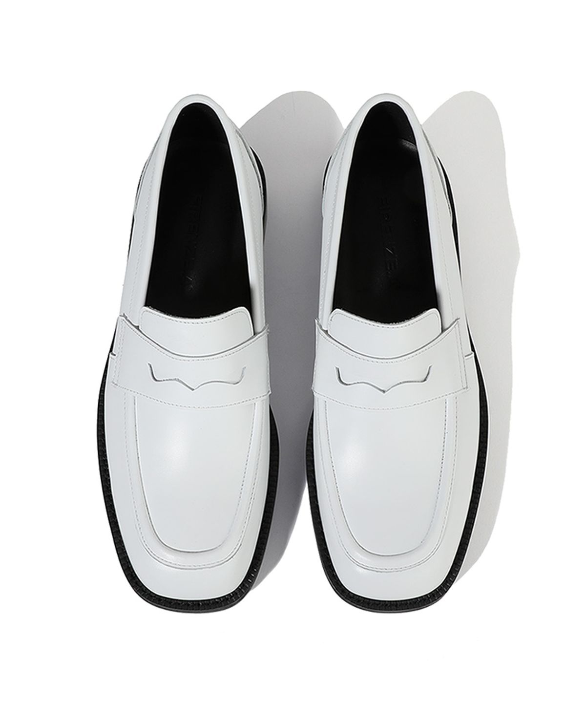 피렌체 아뜨리에(FIRENZE ATELIER) 볼륨 스퀘어라인 심플 유팁 페니로퍼 8500 [CREAM WHITE]