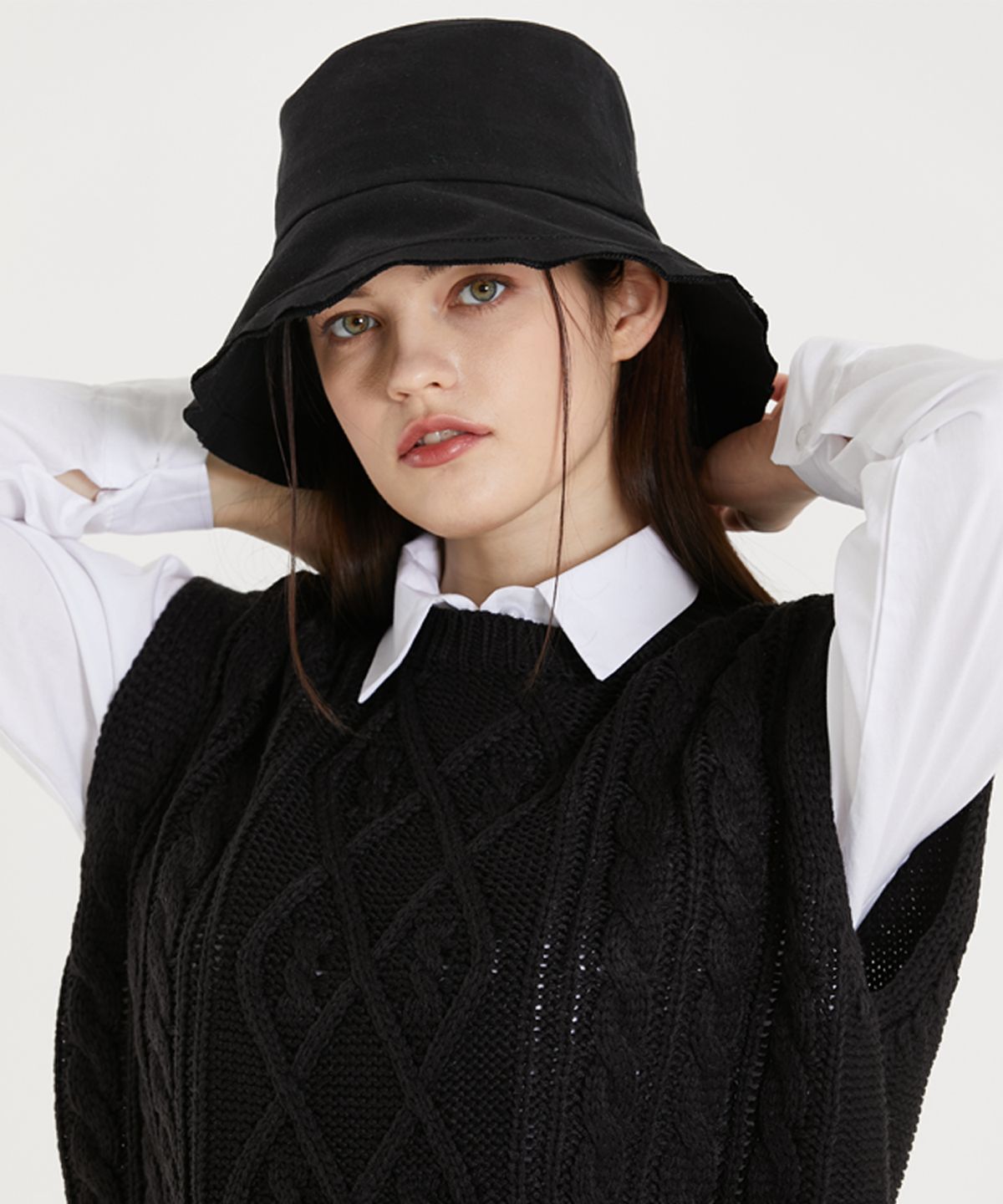 핑크파인애플(PINK PINEAPPLE) MODERN BUCKET HAT_BLACK
