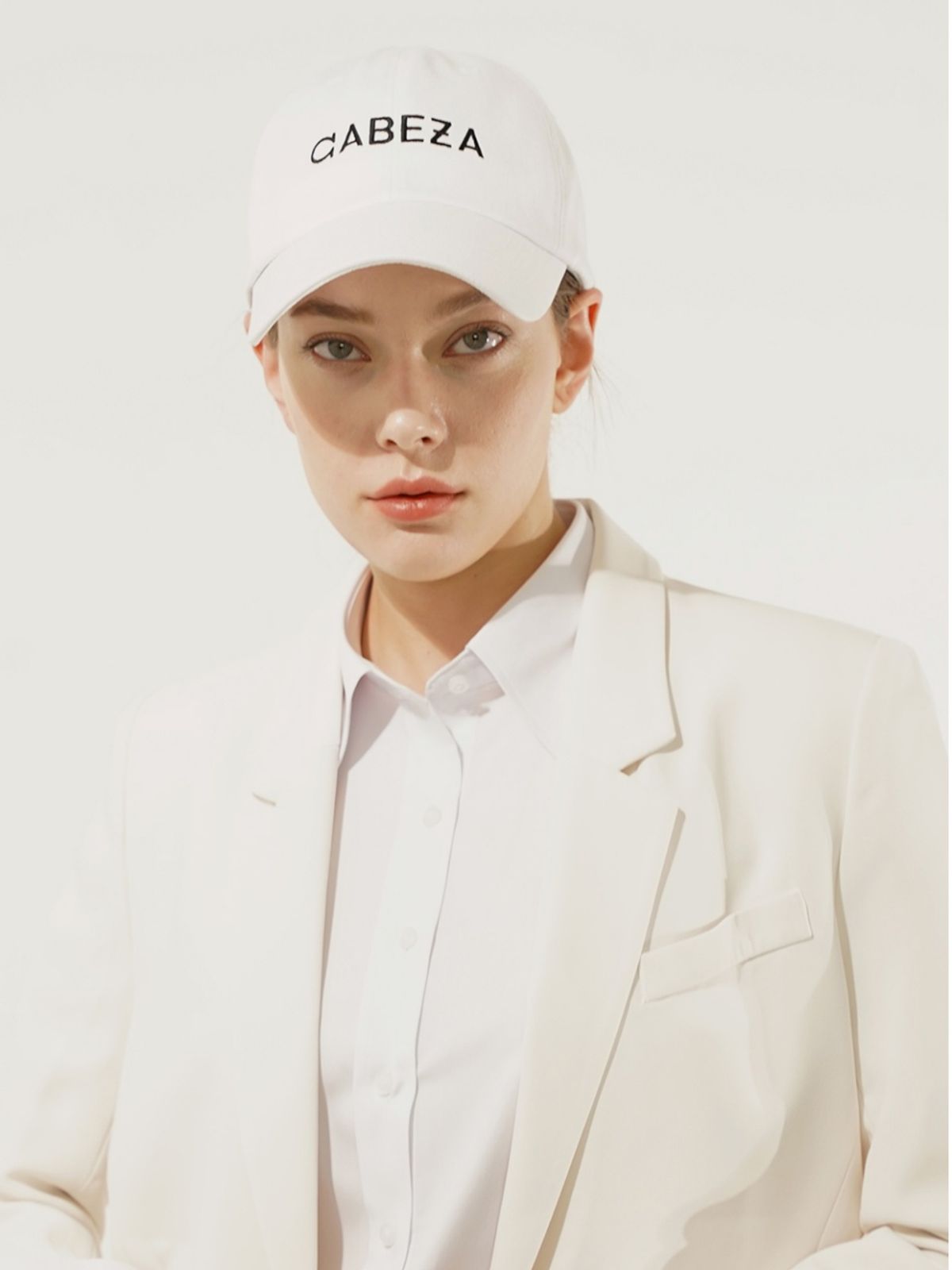 카베자(CABEZA) 베이직 볼캡 화이트