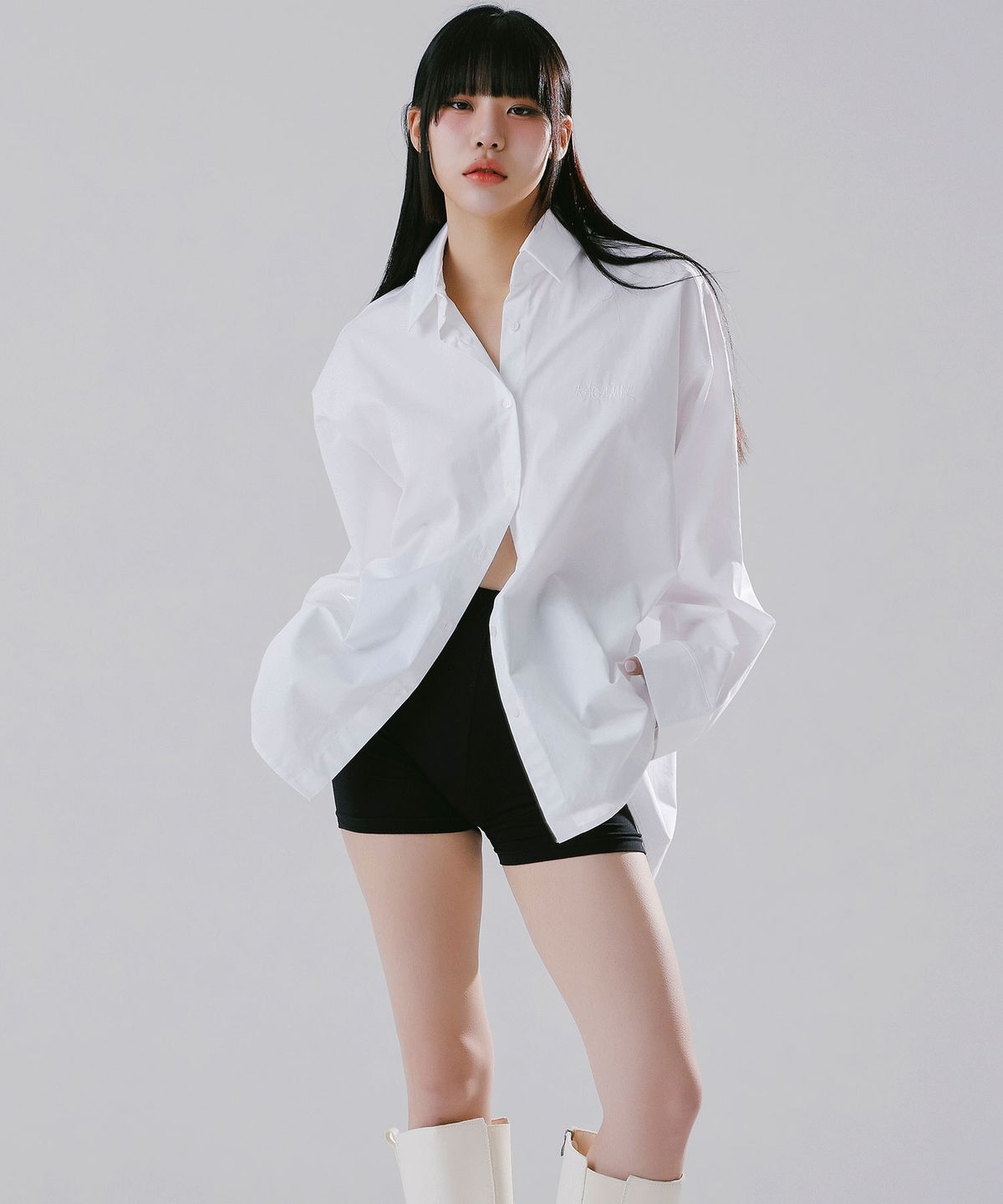 카가미엘(KAGAMI.L) OVERSIZE BACK INCISION SHIRT WHITE
