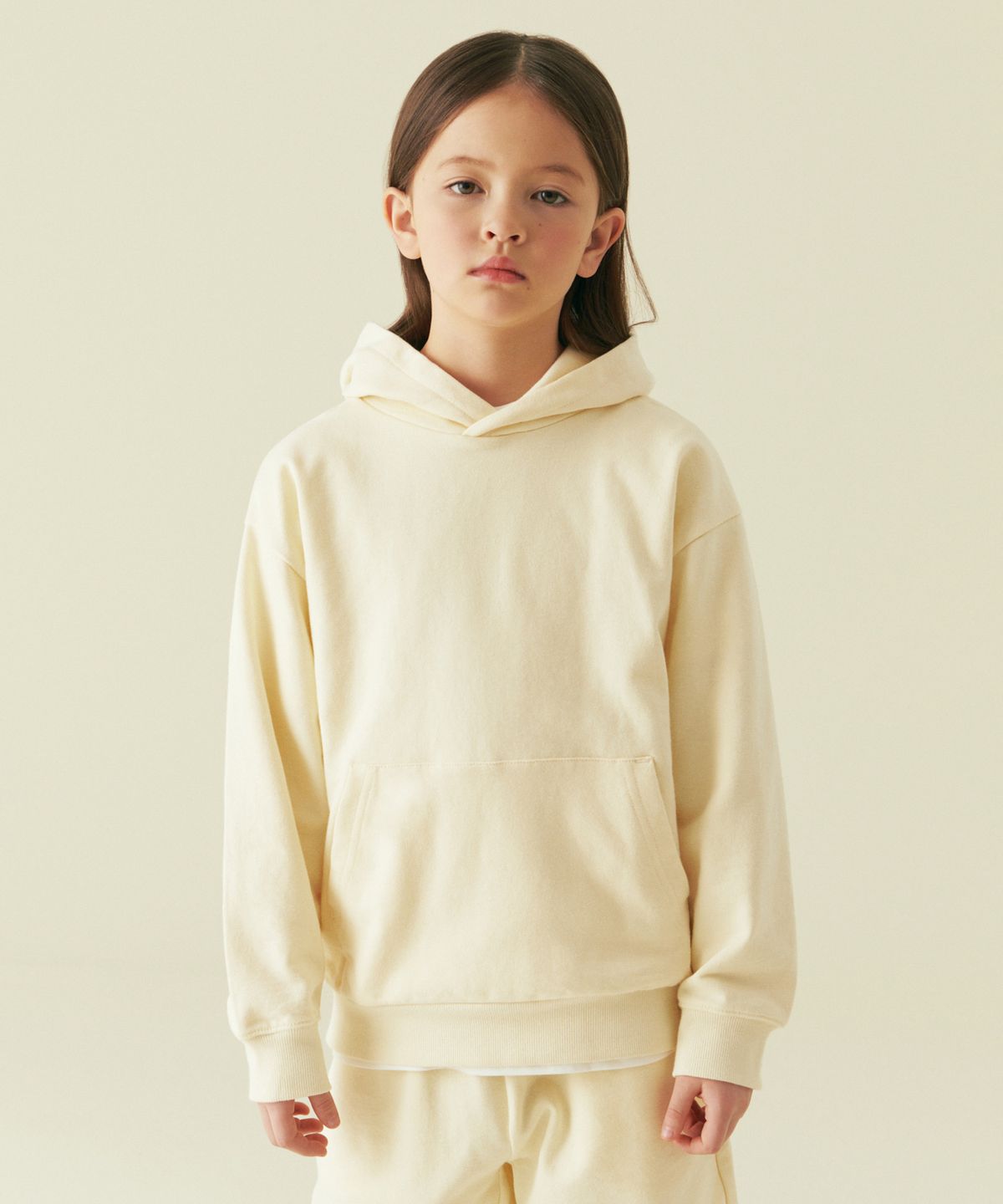 무신사 스탠다드 키즈(MUSINSA STANDARD KIDS) 오버사이즈 후디드 스웨트셔츠 [레몬 크림]