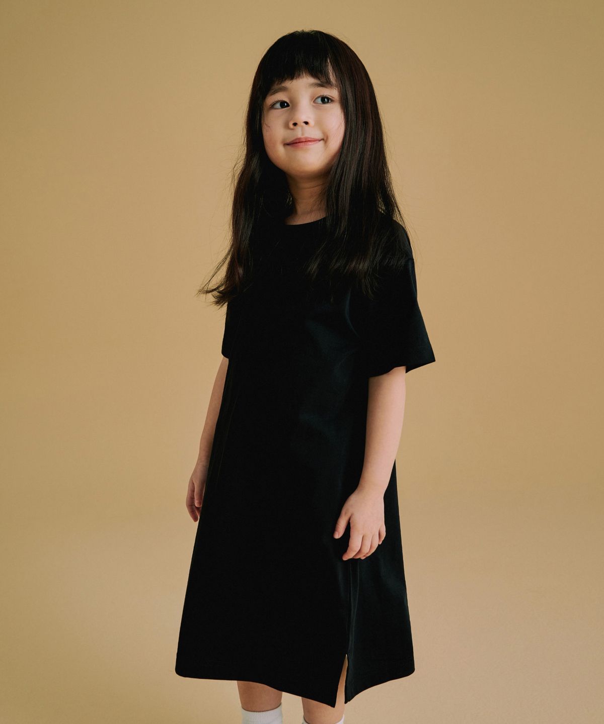 무신사 스탠다드 키즈(MUSINSA STANDARD KIDS) 크루 넥 티셔츠 드레스 [블랙]