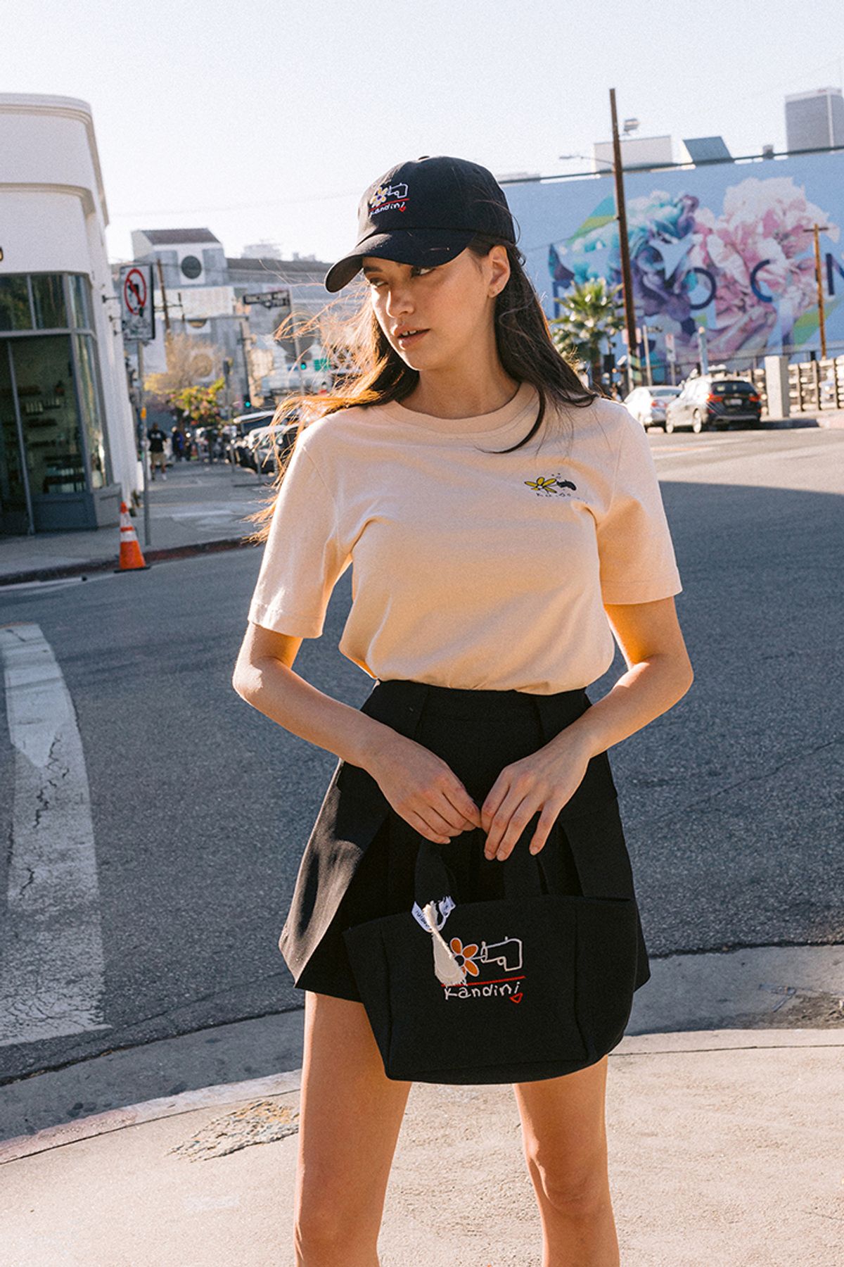칸디니(KANDINI) 블랙 로고 볼캡